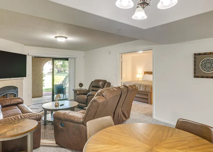 Holiday home 3 Mi To Talking Stick: W/ Community Perks!
