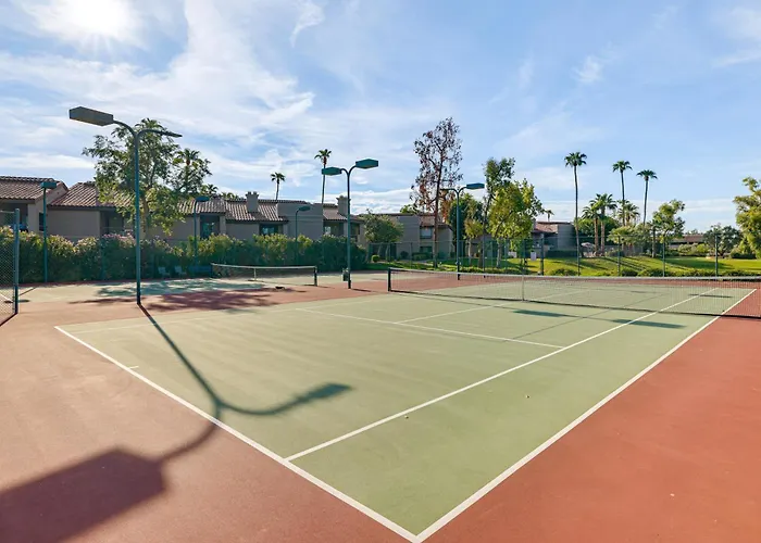 Holiday home 3 Mi To Talking Stick: W/ Community Perks!